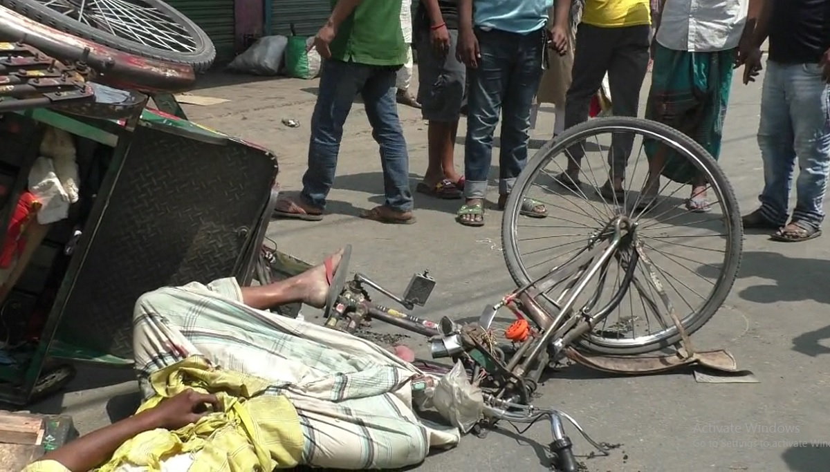 কুড়িগ্রামে ট্রাকচাপায় রিক্সাচালকের মৃত্যু