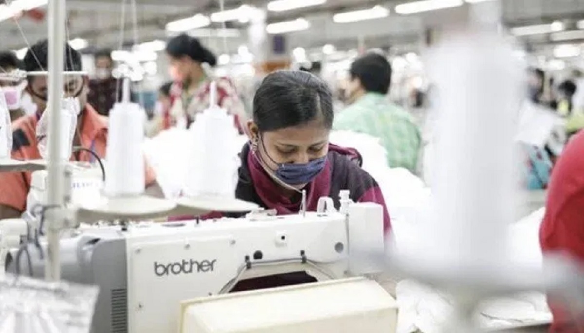 বিজিএমইএ’র আহ্বানের পরও বেশিরভাগ গার্মেন্টস খোলা