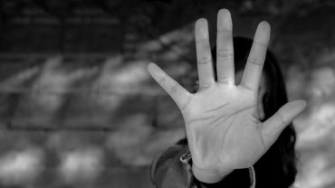 খিলগাঁওয়ে স্বামীর সহযোগিতায় গণধর্ষণের অভিযোগ নারীর