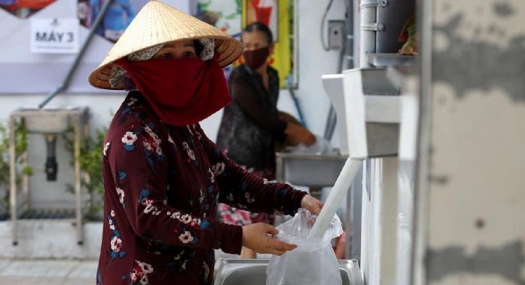 বাটন টিপলেই গরীবের জন্য দেড় কেজি চাল