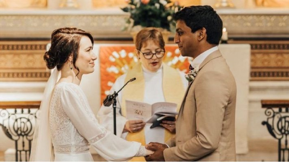 করোনা: হাসপাতালেই বিয়ে করলেন ডাক্তার আর নার্স