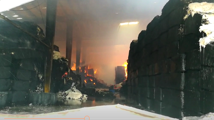 গাজীপুরের শ্রীপুরে তুলার গুদামে আগুন, নিয়ন্ত্রণে ৭টি ইউনিট