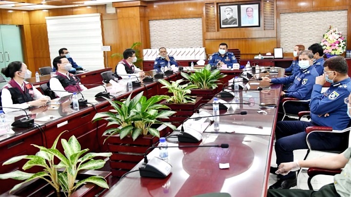 আইজিপির সাথে চীনা চিকিৎসক প্রতিনিধিদলের সাক্ষাৎ