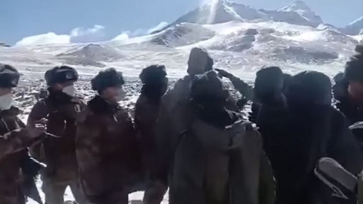 চীনা ও ভারতীয় সেনাদের লড়াইয়ের ভিডিও ভাইরাল