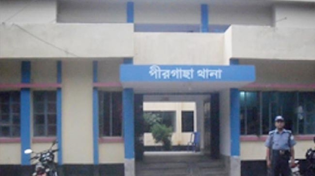 বিদ্যুৎস্পৃষ্টে বাবা-ছেলের মৃত্যু