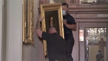 যুক্তরাষ্ট্রে বর্ণবাদের সাথে সম্পৃক্ত সাবেক ৪ স্পিকারের ছবি অপসারণ