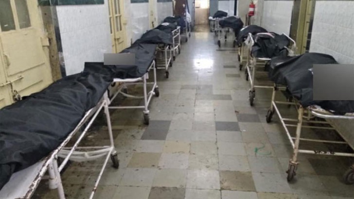 মুম্বাইয়ের হাসপাতালে লাশের স্তূপ