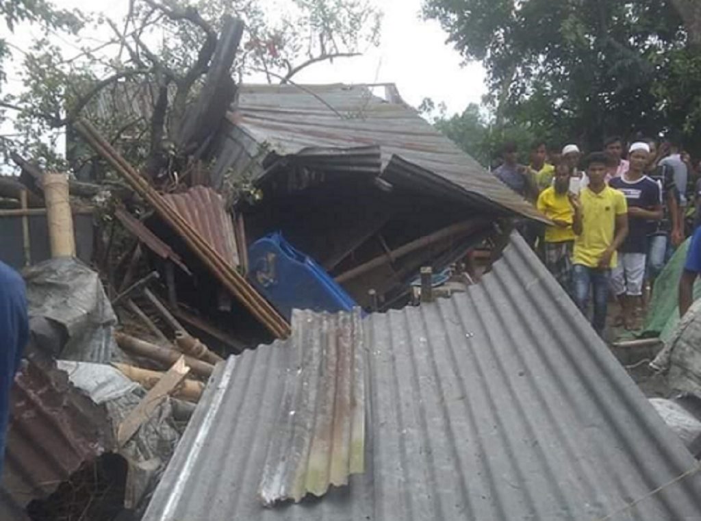 সরাইলে ঘূর্ণিঝড়ে লণ্ডভণ্ড ৩টি গ্রাম