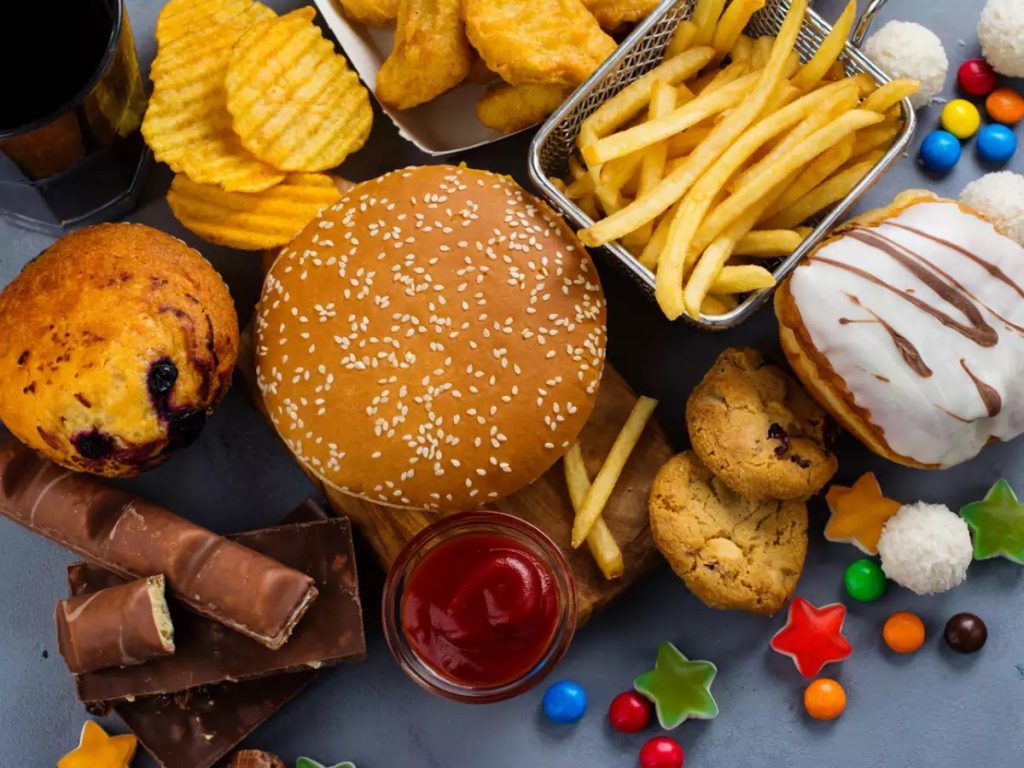 যে ৫ খাবার রোগ প্রতিরোধ ক্ষমতা কমিয়ে দেয়