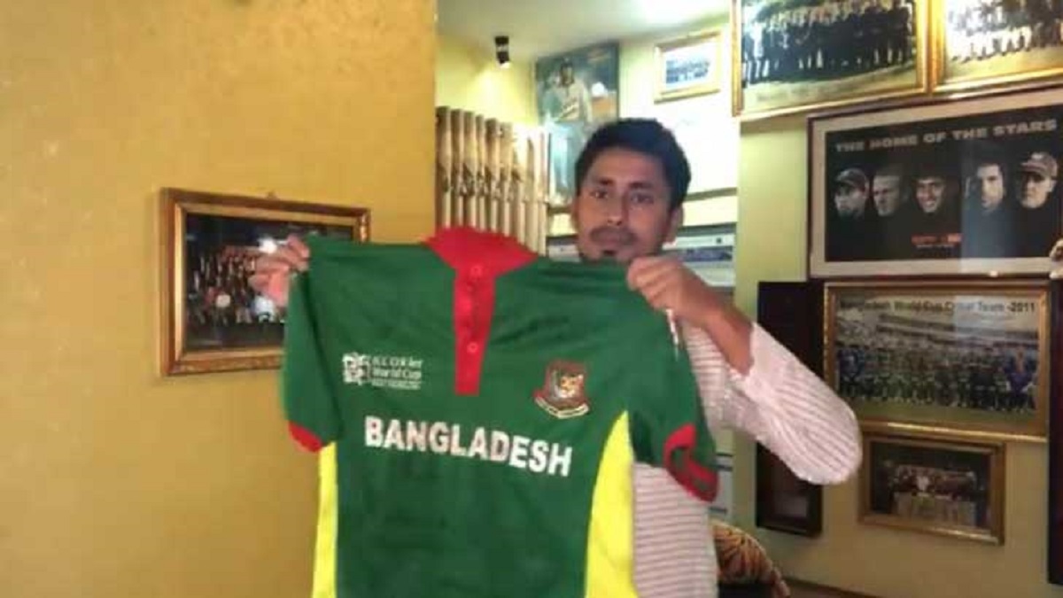 বিশ্বকাপের জার্সি নিলামে তুলেছেন মোহাম্মদ আশরাফুল