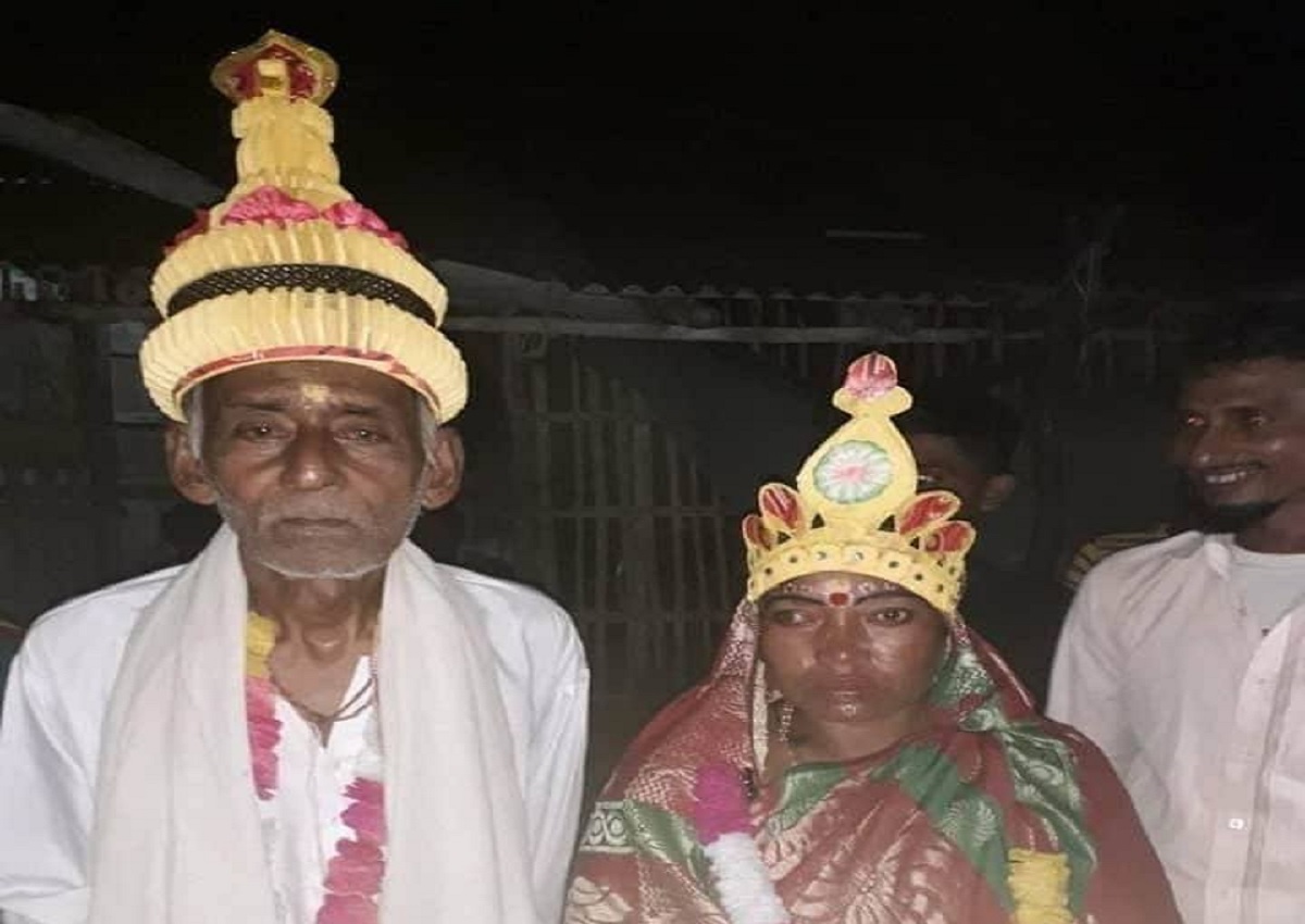 গেরুয়া বসন ত্যাগ করে ৮৫ বছর বয়সে বিয়ে করলেন রবীন্দ্র নাথ!