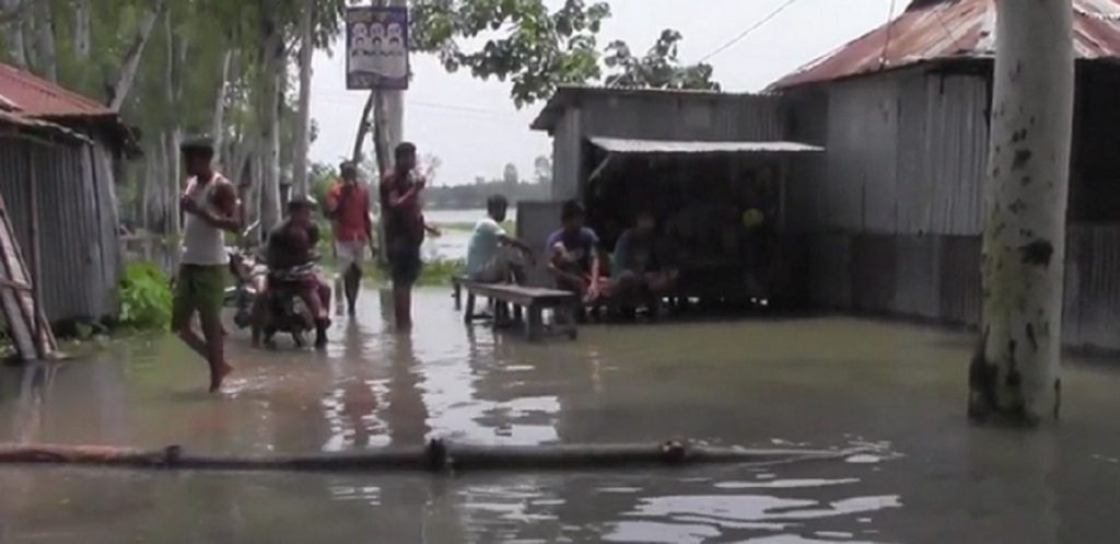 কুড়িগ্রামে দ্বিতীয় দফা বন্যায় পানিবন্দি ৩ লাখ মানুষ