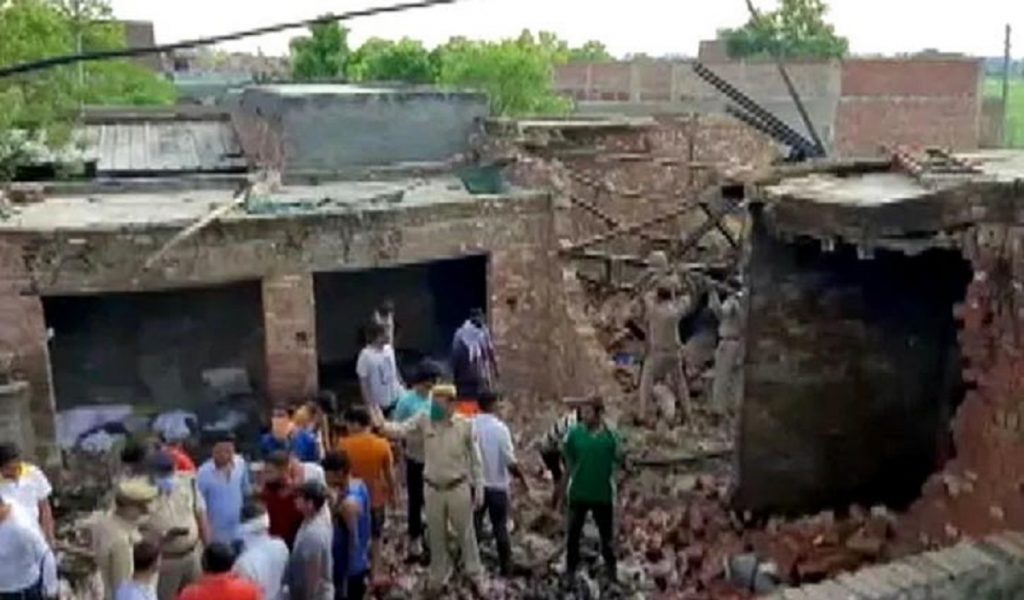 ভারতে মোমবাতির কারখানায় আগুনে নিহত ৭