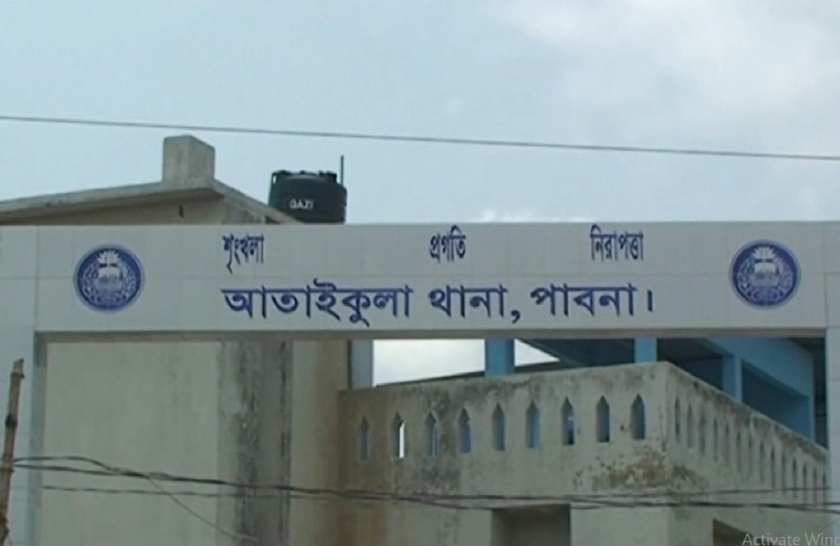 পাবনায় স্ত্রীকে শ্বাসরোধে হত্যার অভিযোগ, স্বামী আটক