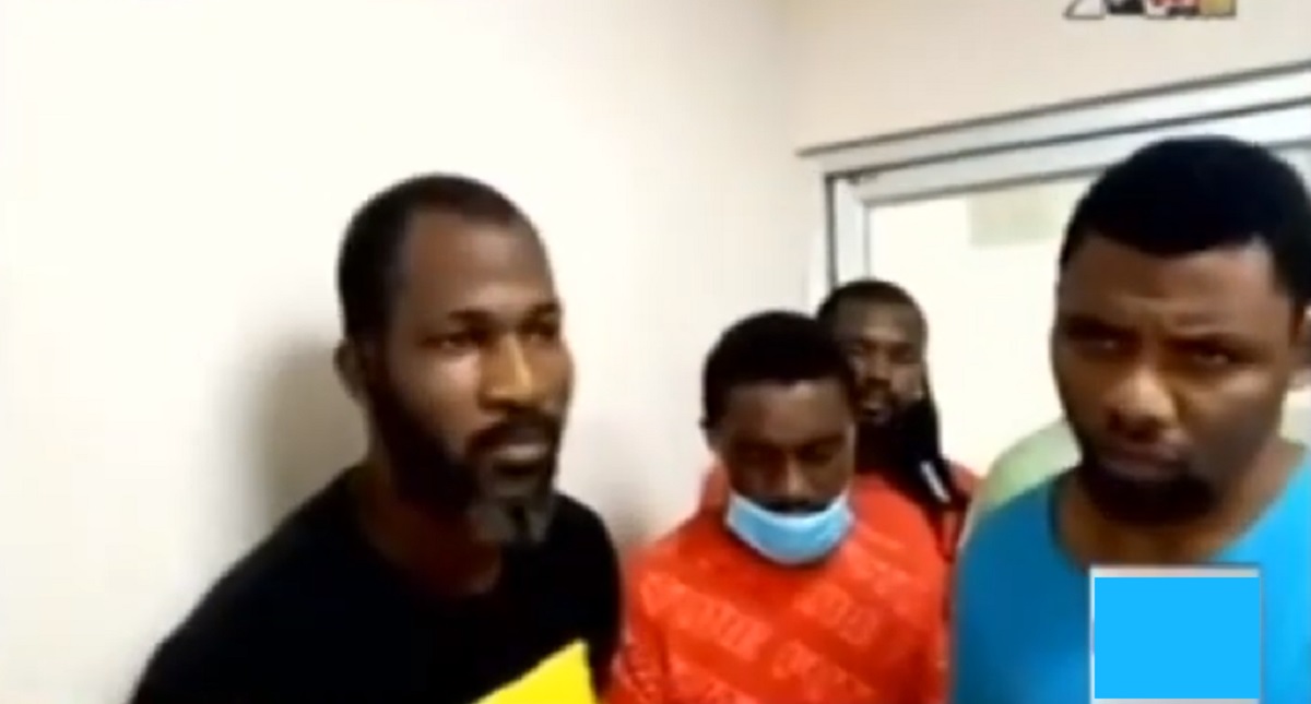 ফেসবুকে বন্ধুত্বের ফাঁদ পেতে প্রতারণা, ১৬ নাইজেরিয়ান আটক