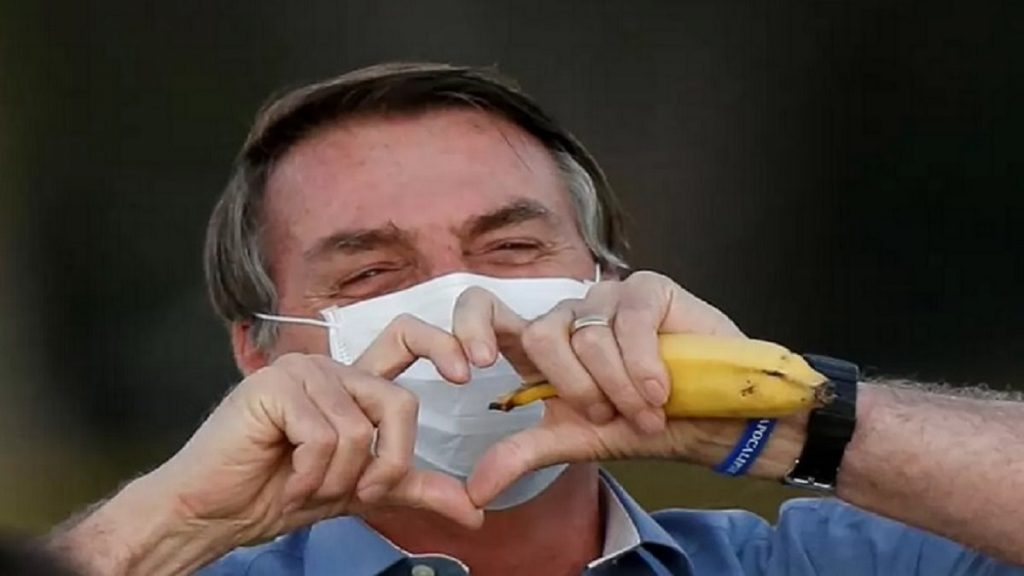 করোনা মুক্ত হয়েই মোটর শোভাযাত্রায় অংশ বোলসোনারোর