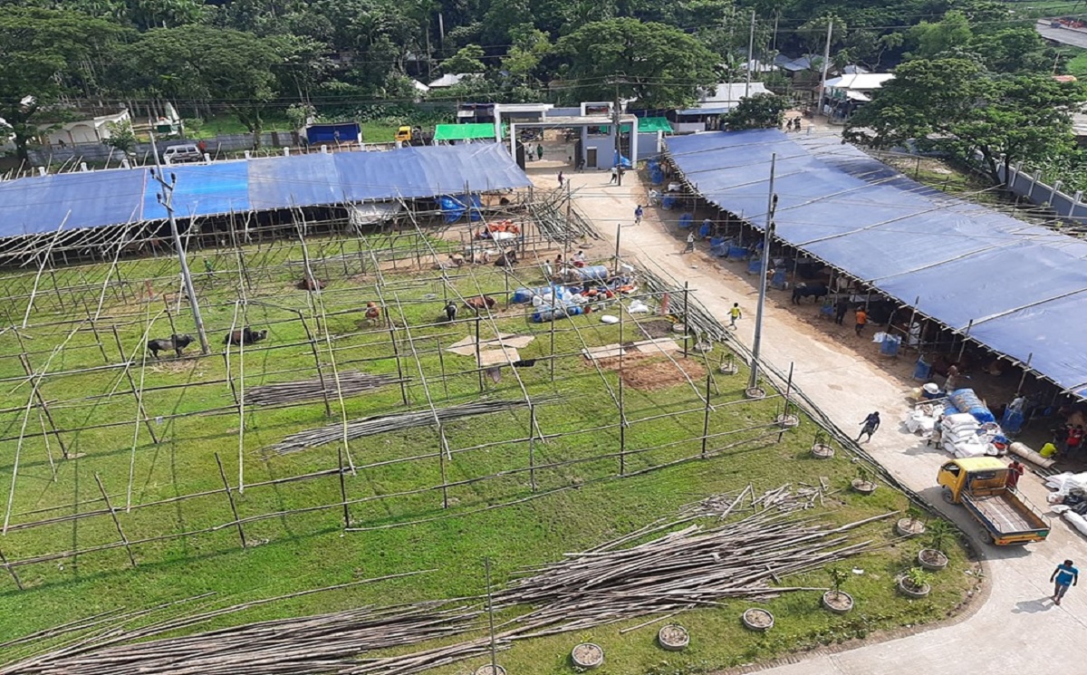 সিলেট সরকারি উচ্চ বিদ্যালয়ে গরুর হাট বসানো স্থগিত করলো আদালত