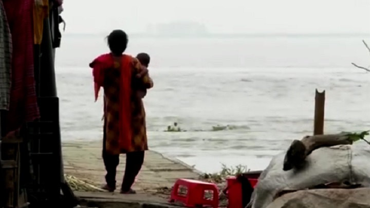 ঈদের আনন্দ নেই বানভাসিদের মাঝে