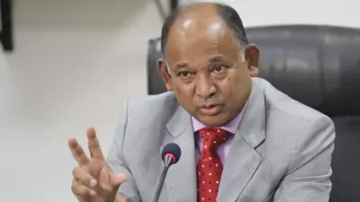 কালোবাজারি বন্ধে অনলাইনে ট্রেনের টিকিট বিক্রি: রেলমন্ত্রী