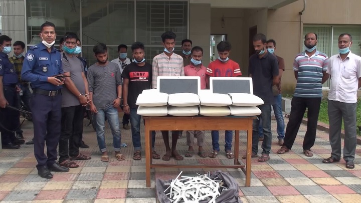 বশেমুরবিপ্রবি’র কম্পিউটার চুরি: বিশ্ববিদ্যালয় ছাত্রসহ ৭ জন গ্রেফতার