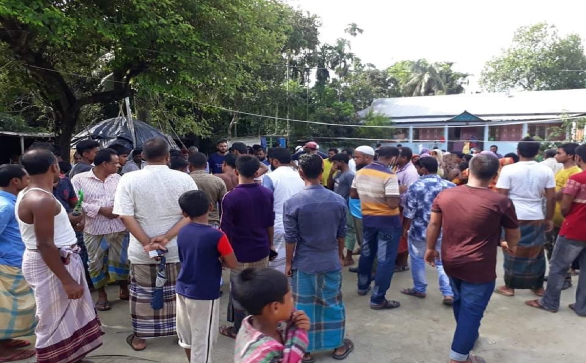 ছাগল নিয়ে সংঘর্ষ! প্রতিবেশীর দায়ের কোপে যুবকের মৃত্যু