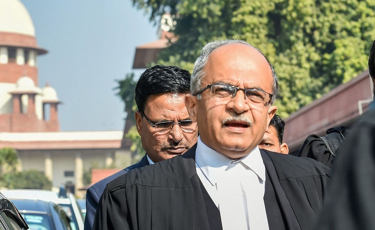 ভারতের প্রধান বিচারপতির সমালোচনা মামলায় আইনজীবীর ১ রুপি জরিমানা