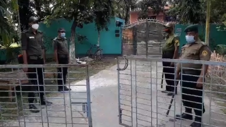 গাইবান্ধার ৭ উপজেলার ইউএনওদের নিরাপত্তায় আনসার সদস্য মোতায়েন