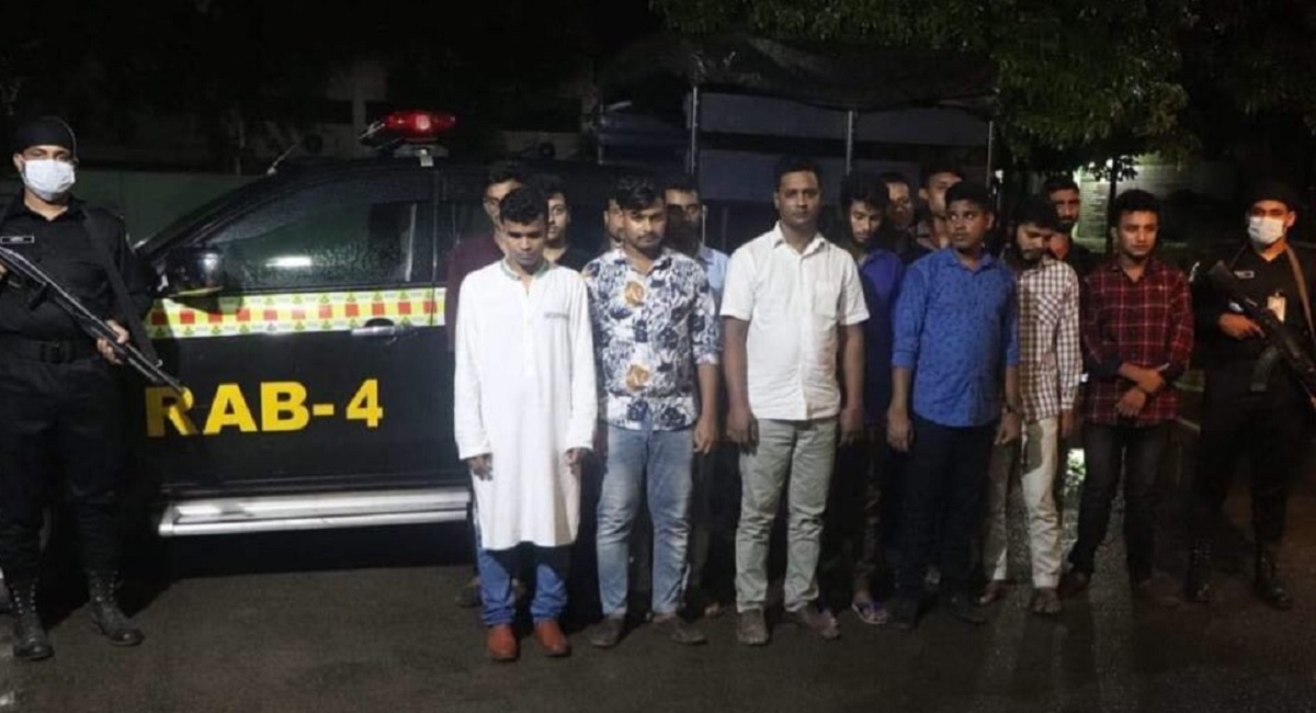 চাকরির নামে প্রতারণা: গ্রেফতার ১৪ প্রতারক