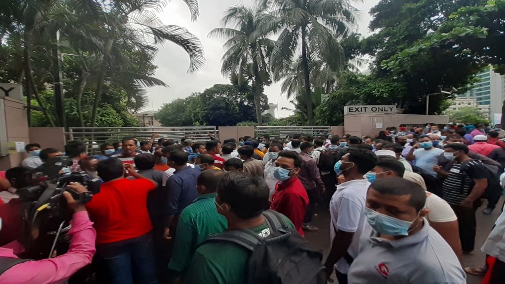 সৌদি আরবের টিকিট বিতরণ কার্যক্রমের ৪র্থ দিন আজ