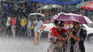 সপ্তাহের শেষে আবারও বৃষ্টির সম্ভাবনা আগামী তিন দিন ভারী বৃষ্টি হতে পারে