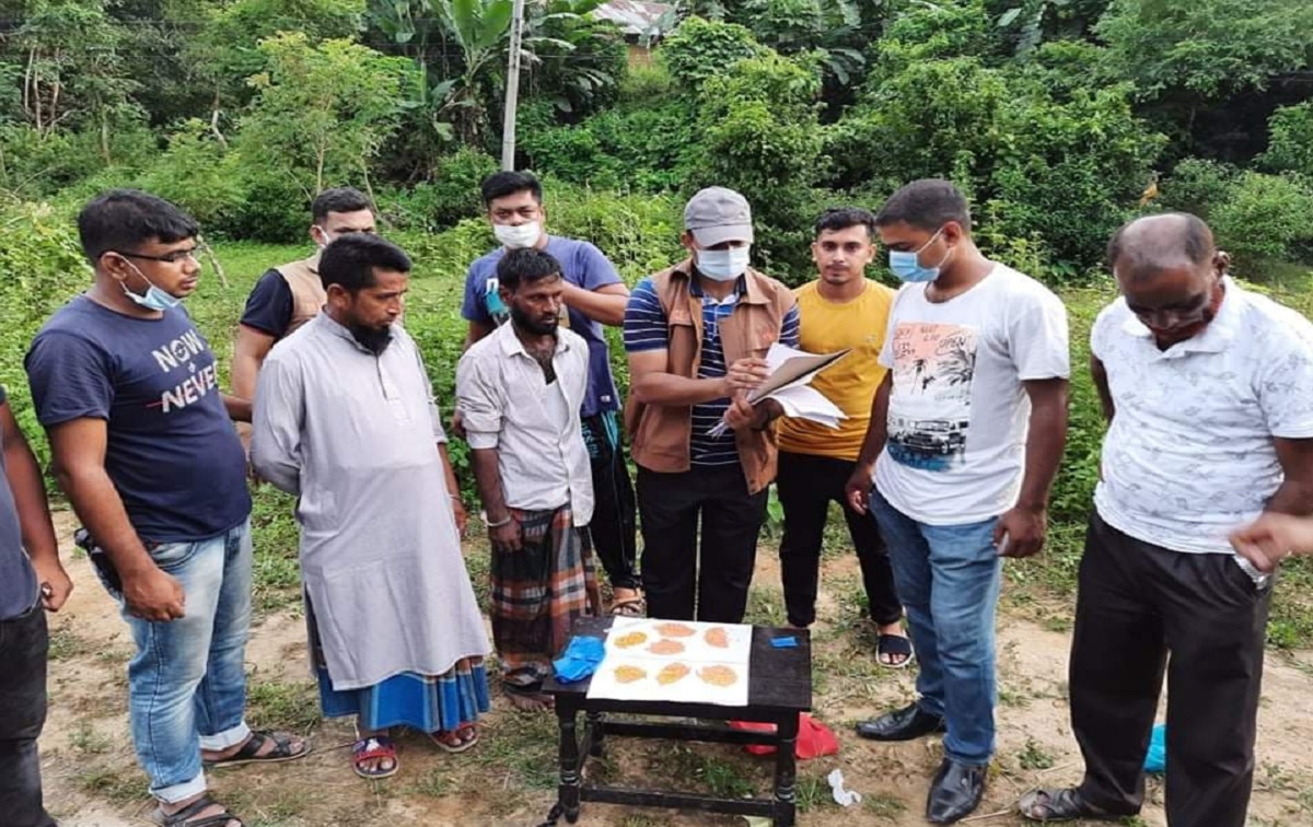 খাগড়াছড়ি গামারিঢালা থেকে ইয়াবাসহ আটক ২