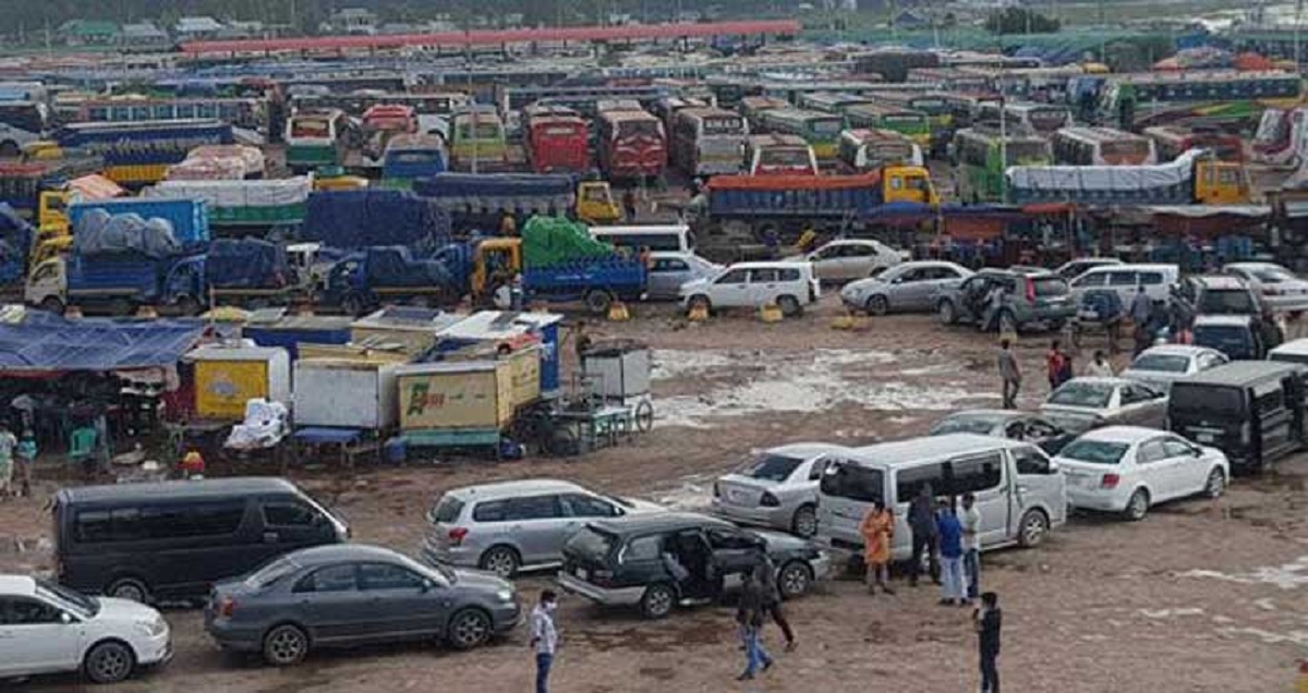 নাব্য সংকটে নয়দিন ধরে বন্ধ শিমুলিয়া-কাঁঠালবাড়ি ফেরি পারাপার নাব্য সংকটে নয়দিন ধরে বন্ধ শিমুলিয়া-কাঁঠালবাড়ি ফেরি পারাপার