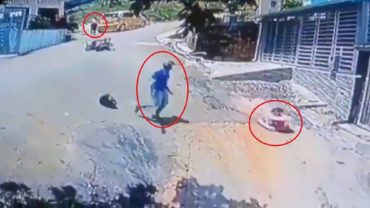 শিশুকে বাঁচাতে মৃত্যু ঝুঁকি উপেক্ষা যুবকের!