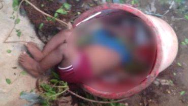 হাজারীবাগে ময়লার বালতি থেকে শিশুর মরদেহ উদ্ধার