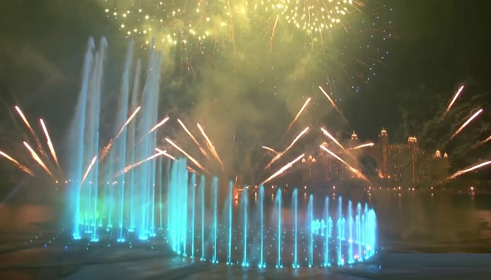 আমিরাতের পর্যটন শিল্পে যুক্ত হলো বিশ্বের সবচে বড় কৃত্রিম ঝর্ণা