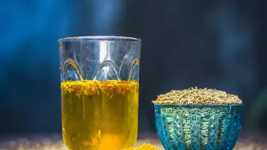 জিরা ও আদা পানি যেভাবে ওজন কমায়