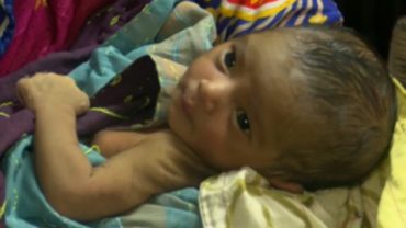 দাফনের আগে নড়ে ওঠা শিশুটি ভালো নেই