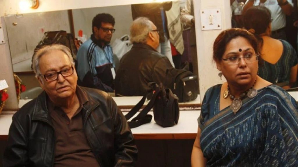 দয়া করে বাবাকে নিয়ে গুজব রটাবেন না: সৌমিত্র কন্যা