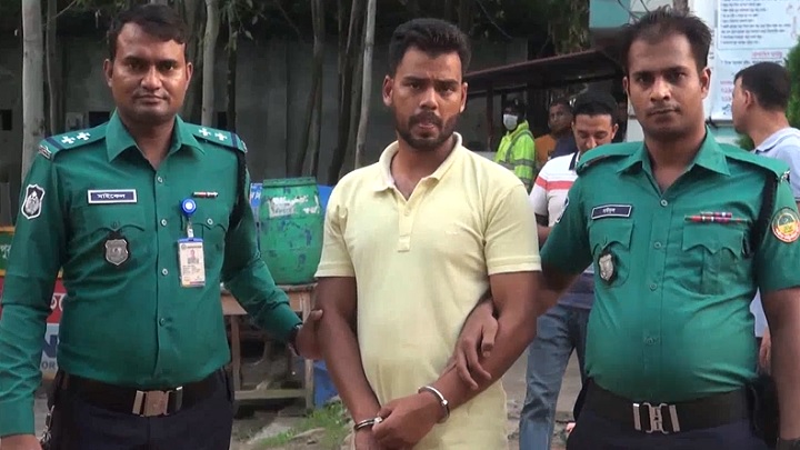 প্রাইভেটকারে তুলে পার্লার কর্মীকে ধর্ষণের অভিযোগে চালক গ্রেফতার