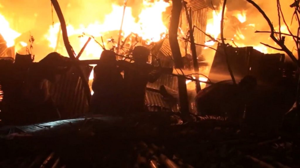 পিরোজপুরের স্বরূপকাঠি সুতার কারখানায় আগুন