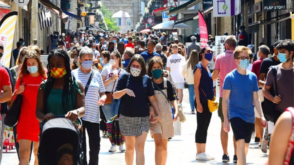করোনা: একদিনে প্রায় ৭ হাজার মৃত্যু দেখলো বিশ্ব; একইসাথে রেকর্ড সংক্রমণ ৪ লাখ ৩৫ হাজার
