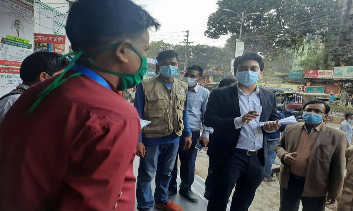 রংপুরে মাস্ক না পরায় ২৯ জনকে জরিমানা