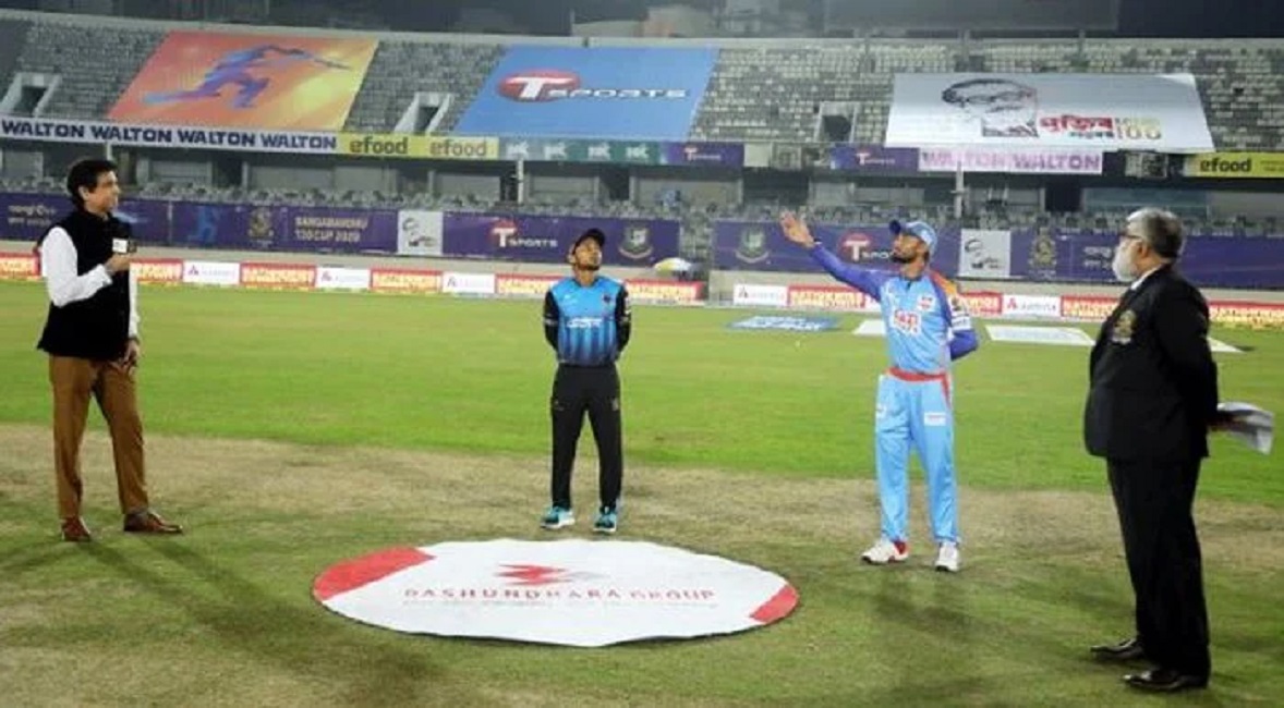 ঢাকাকে গুঁড়িয়ে দিলো চট্টগ্রামের বোলাররা