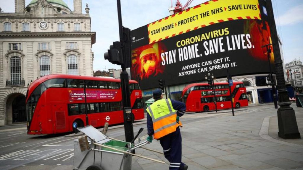 যুক্তরাজ্যে আবারও লকডাউন ঘোষণা