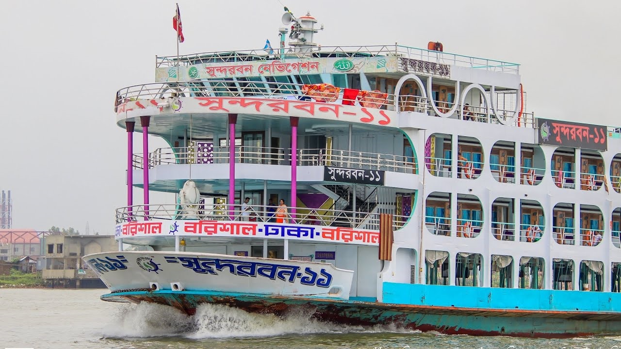 ঢাকা থেকে বরিশালগামী লঞ্চের ছাদে যুবককে কুপিয়ে হত্যা