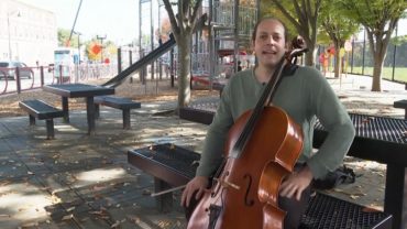 মার্কিন ভোটারদের মনোরঞ্জনে কেন্দ্রে থাকবে এক দল ফোক গায়ক