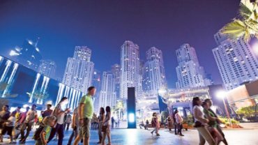 আরব আমিরাতে বৈধ হলো লিভ টুগেদার-মদ্যপান