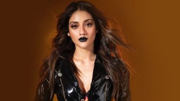 নুসরাতের চোখে ‘ব্যাড বয়’ কে? (ভিডিও) নুসরতের চোখে ‘ব্যাড বয়’ কে?