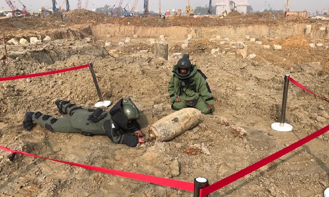 বিমানবন্দর থেকে ফের ২৫০ কেজি ওজনের বোমা উদ্ধার