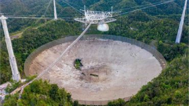 ভেঙে পড়লো জেমস বন্ডের সেই টেলিস্কোপ (ভিডিও) ভেঙে পড়ল জেমস বন্ডের সেই টেলিস্কোপ